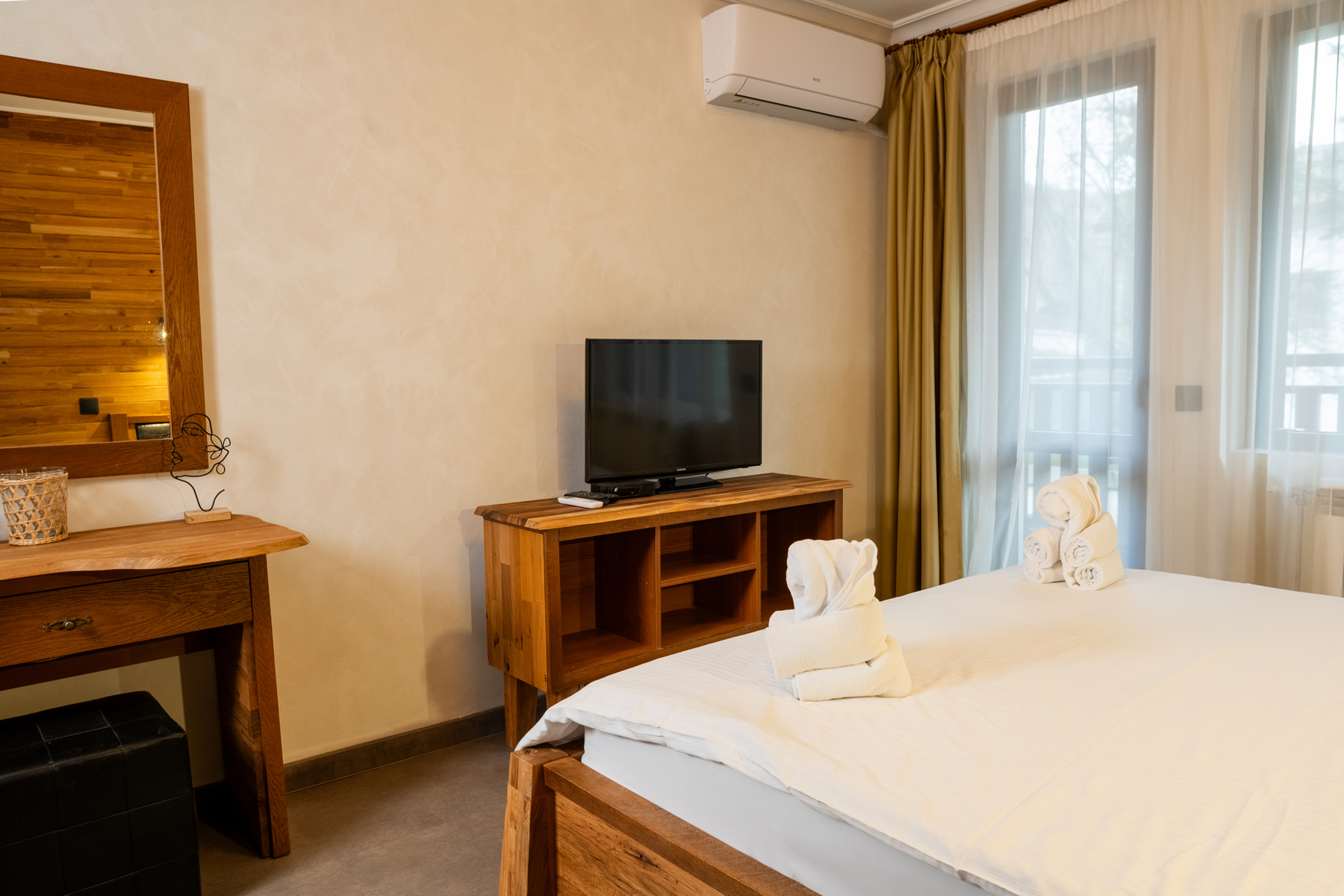 Двойна Стая с планинска гледка - Image 5